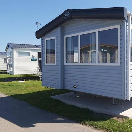 8 Berth Caravan At Parkdean Camber Sands エクステリア 写真